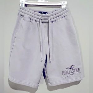 Hollister men’s fleece logo shorts size XS.